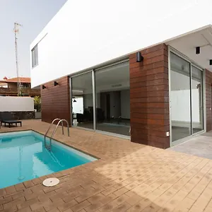 Villa Modern 2br House - Private Pool - Parking, San Bartolomé